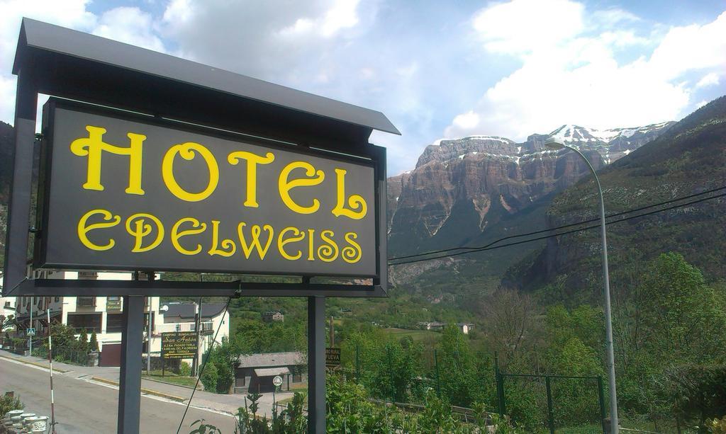 تورلا Edelweiss Hotel المظهر الخارجي الصورة